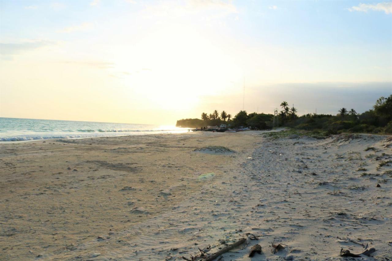 Hotel Villas Del Mar Pedernales Bagian luar foto